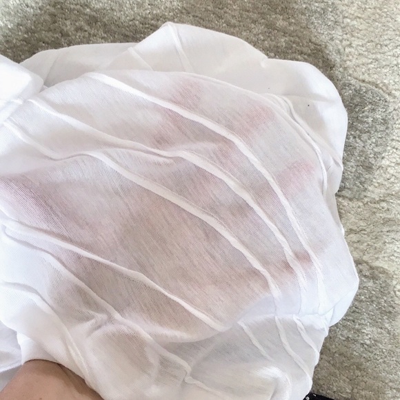 NWT Simply Vera White Top - Picture 3 of 3